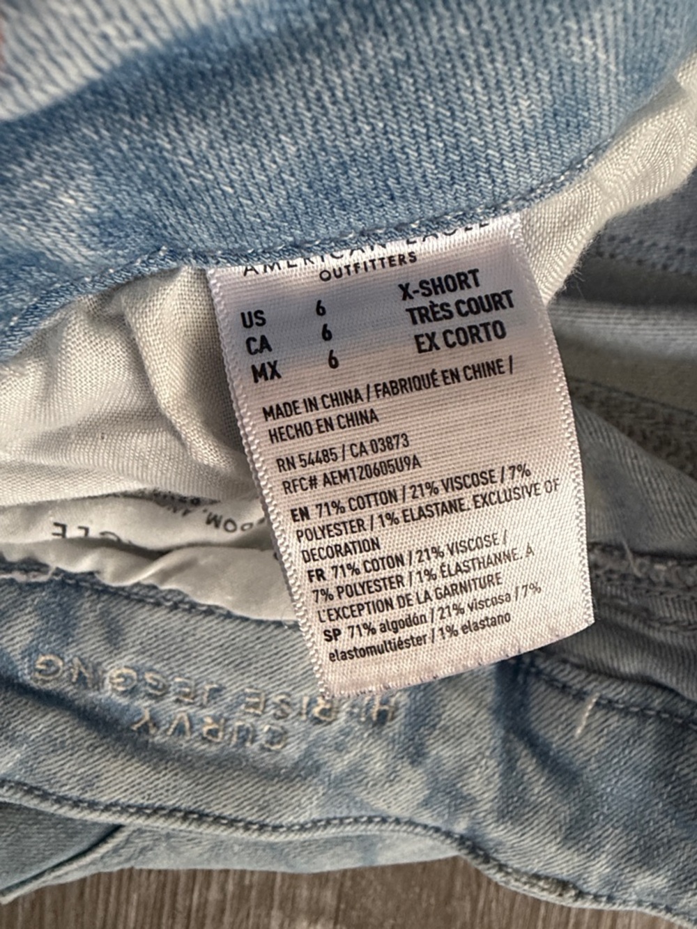 American Eagle Jeggings Bundle — Light, Distressed Medium, Dark Wash THREE PAIRS - Picture 10 of 13